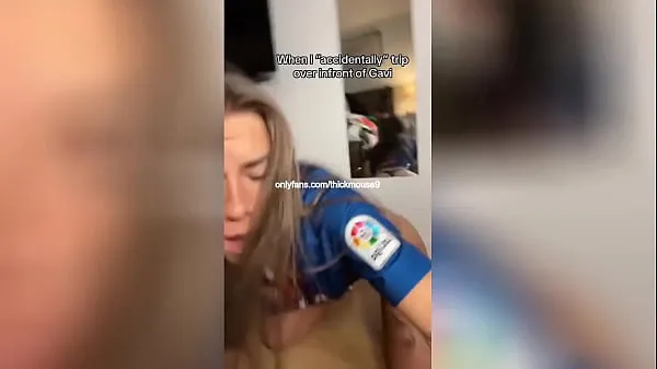 Regardez Oops! TikTok Oopsie: I Accidentally Revealed Too Much! Pussy Leak vidéos chaleureuses